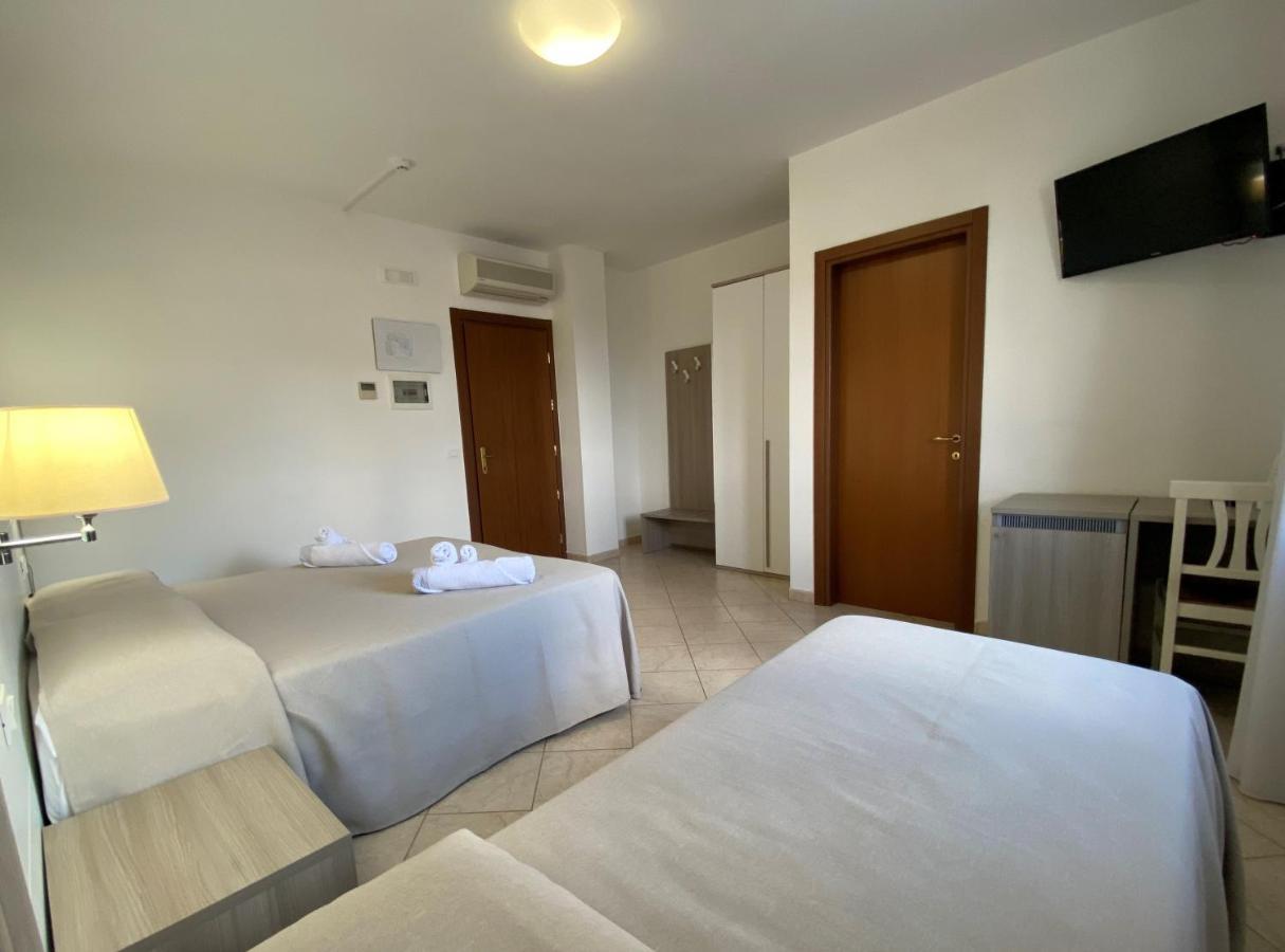 Hotel Victoria Torre Santa Sabina Dış mekan fotoğraf