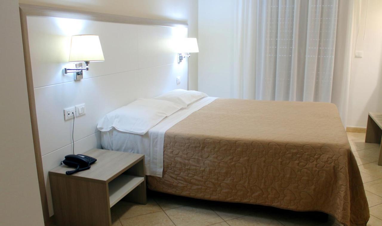 Hotel Victoria Torre Santa Sabina Dış mekan fotoğraf